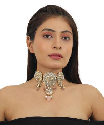 Round Necklace Set With Pastel Pink Beads 4