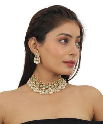 Light Green Choker Set With White Pearl 1