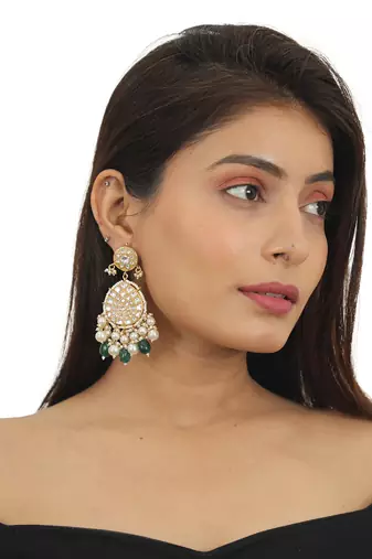 White Choker Set With Small Dark Green And Pearl Line Beadded Green Beads And Pearl