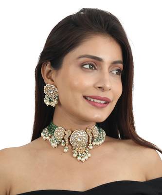White And Light Green Choker Set With Pearls 1