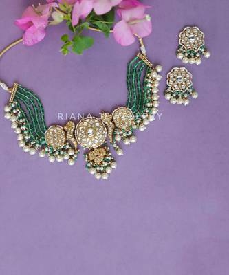 White And Light Green Choker Set With Pearls 6