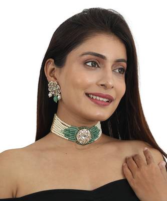 Round Small Pendent With Sea Green And White Moti Line Atteched Necklace With Tops 1