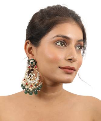 Bridal Necklace Set With Emerald Green And Ruby Pink Stones Embedded With White Jadtar Stones 5
