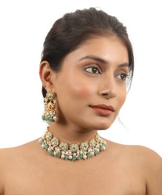 Delicate Jade Green Floral Necklace With Sea Green Beads And Pearls 1