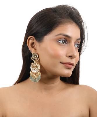 White Jadtar Necklace Set With Jade Green Drops And Chandbali Earrings 5