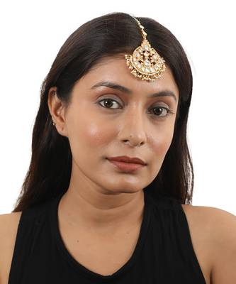 White Jadtar Maangtikka 1