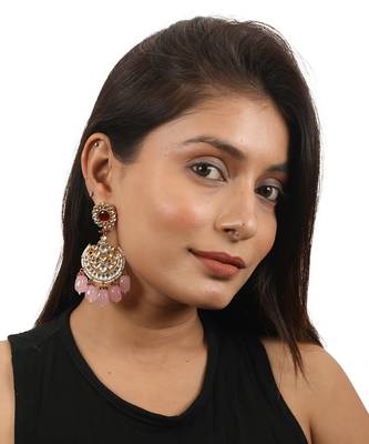 Light Pink Beads White Chandshape Earrings 1