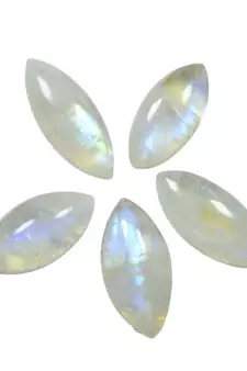 Natural Rainbow Moonstone at Wholesale Rate 11.25 Ratti 10.12 Carat Marquise Shape चंद्रकांत Loose Gemstone Ratan 1 Pcs