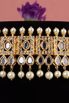 White zircon   chokers