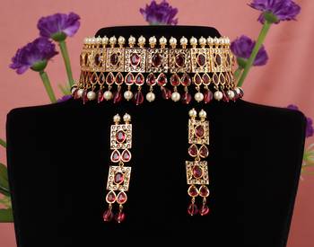 White zircon   chokers 1