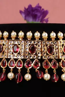 White zircon   chokers