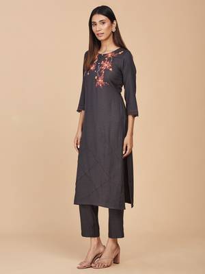 Grey embroidered cotton cotton-kurtis 3