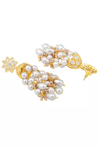 Pearly White Earrings