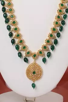 Green zircon   necklace-sets