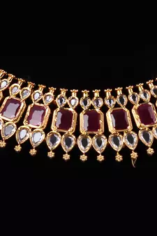 Red zircon   necklace-sets