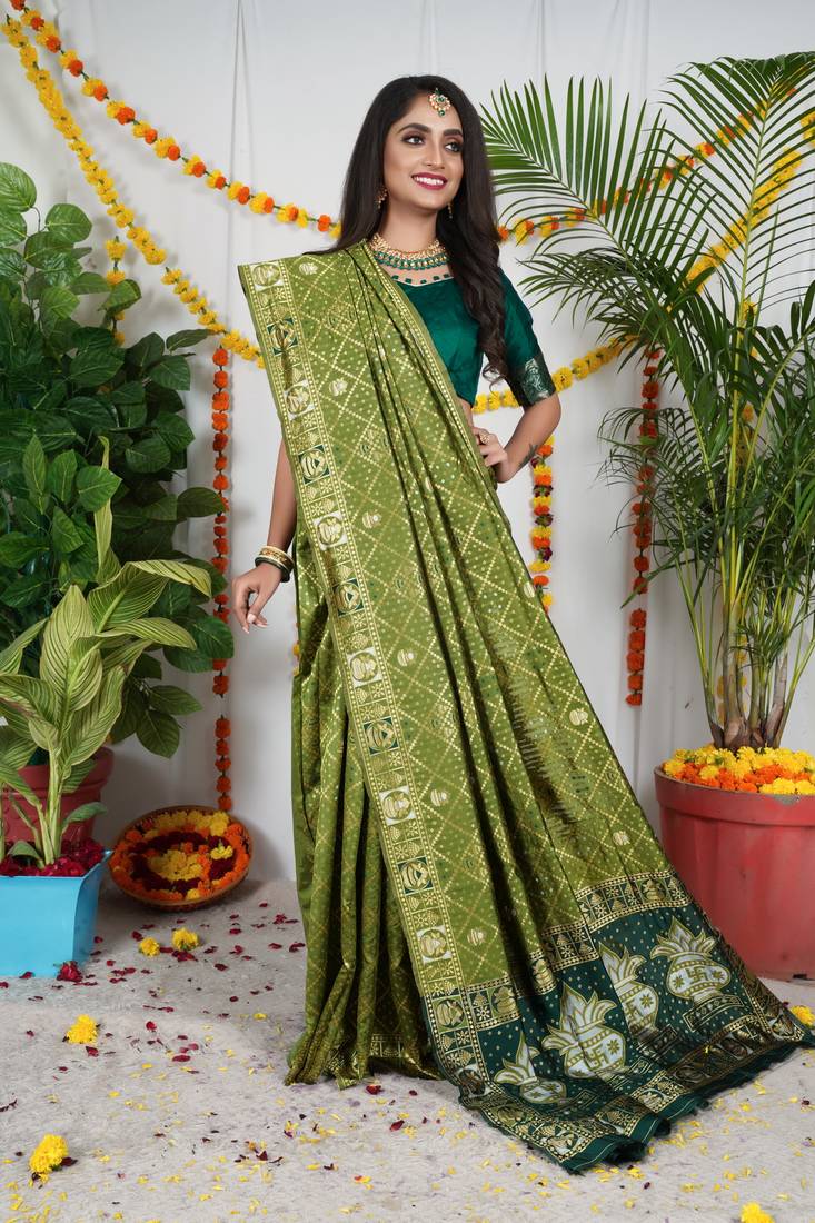 LIGHT GREEN BANDHNI PATOLA SAREE 