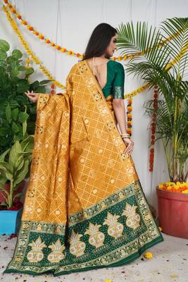 YELLOW BANDHNI PATOLA SILK SAREE  5