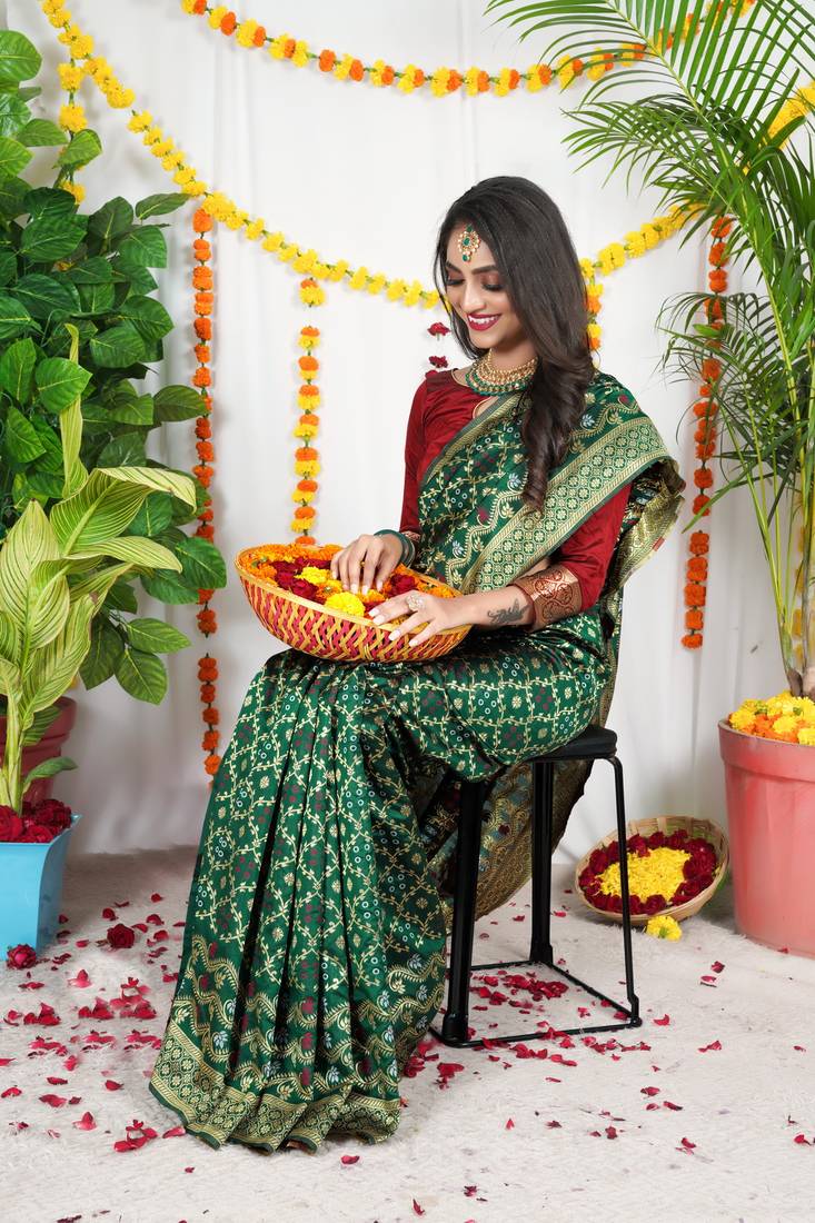 GREEN BANDHANI PATOLA SAREE 