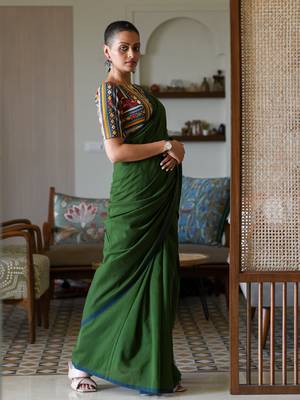 Suta Olive Cotton Blend Solid Saree 3