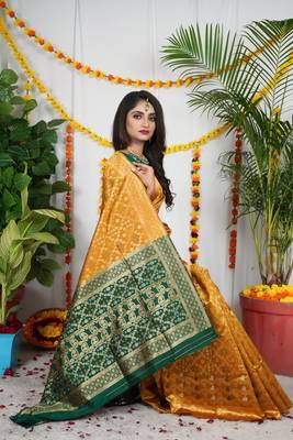 YELLOW BANDHANI PATOLA SAREE  2