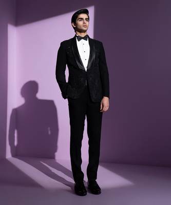 Black Moonbeam Tuxedo Set 5