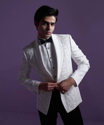 White Spotlight Tuxedo Set 6
