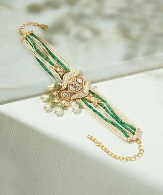 Elegant White & Green Necklace 3