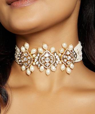 Classic White Choker 2