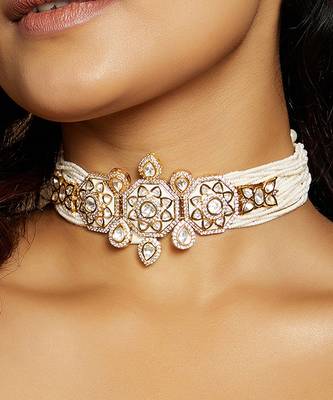 Elegant Pearl Choker 2