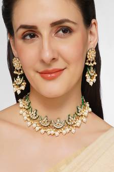 AQUASTREET Gold Plated Handcrafted Pachi Kundan Crescent designed Necklace Set