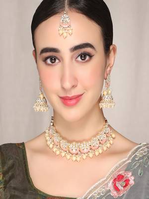 AQUASTREET Gold Plated Handcrafted Kundan And Peach Enamelled Choker Necklace Set with Tika 1