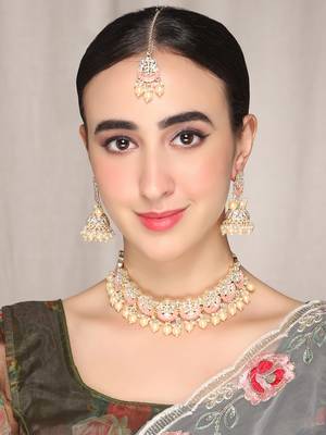AQUASTREET Gold Plated Handcrafted Kundan And Peach Enamelled Choker Necklace Set with Tika 5