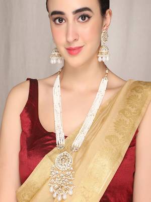 AQUASTREET Gold Plated Handcrafted Kundan And White Stones Studded Pearls Embellished Necklace Set  2