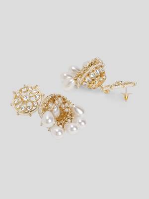 AQUASTREET Gold Plated Handcrafted Kundan And White Stones Studded Pearls Embellished Necklace Set  5