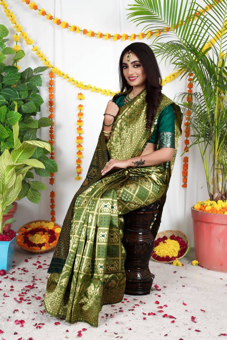 LIGHT GREEN BANDHNI PATOLA HATHI  DESIGN SAREE  