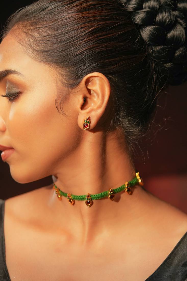 Gold tone temple necklace set-Green Thread Choker