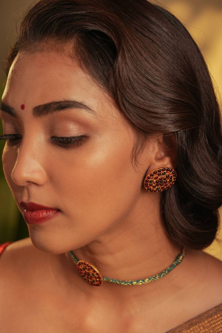 Gold Tone Temple Necklace Set- Jada Billa zari Choker Green
