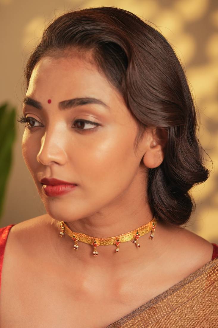 Gold Tone Temple Necklace Set- Broacde pearl choker-Yellow