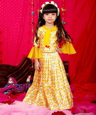 Yellow 3/4 sleeves crop top with pleated long skirt 1