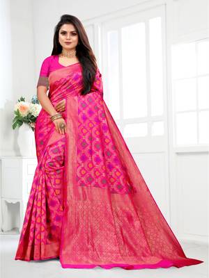 Pink Woven Banarasi silk blend Saree With Blouse 1