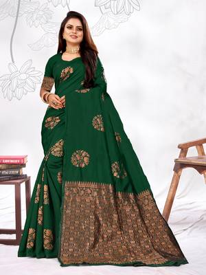 Dark Green Woven Banarasi silk blend Saree With Blouse 1