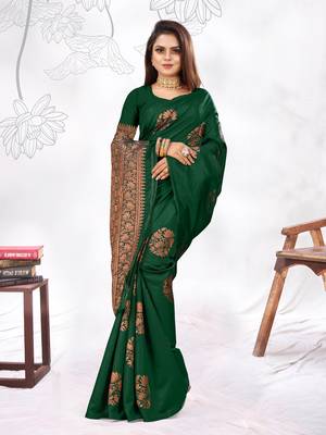 Dark Green Woven Banarasi silk blend Saree With Blouse 2