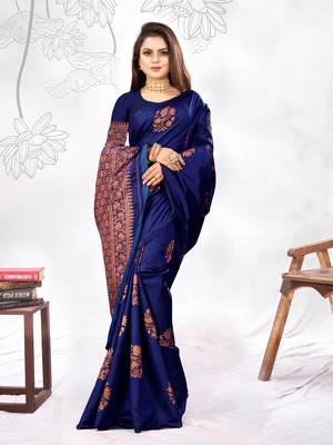 Navy Blue Woven Banarasi silk blend Saree With Blouse 2