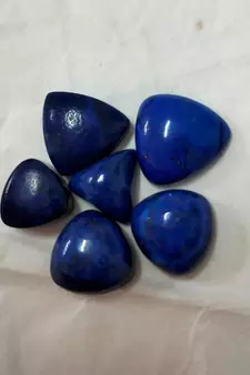 Natural Lapis Lazuli at Wholesale Rate 9.25 Ratti 8.36 Carat Trillion Shape लाजवर्द Loose Gemstone Crystal Healing 1 Pc