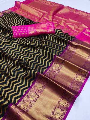Black hand woven Banarasi silk blend saree with blouse 4
