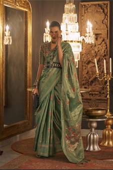 Green Woven Silk Blend Saree With Blouse