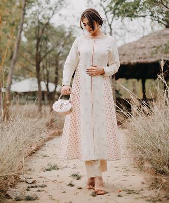 Off-White And Pink Motif Print Kurta Set 1