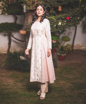 Off-White And Pink Motif Print Kurta Set 2