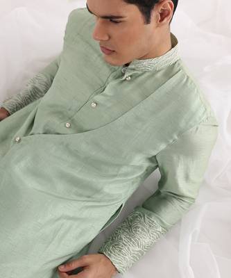 Green Vern Embroidered Kurta Set 4
