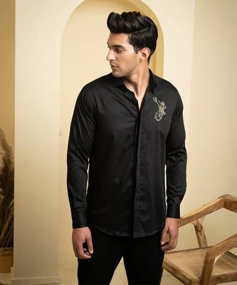Black Perto Reindeer Shirt 2